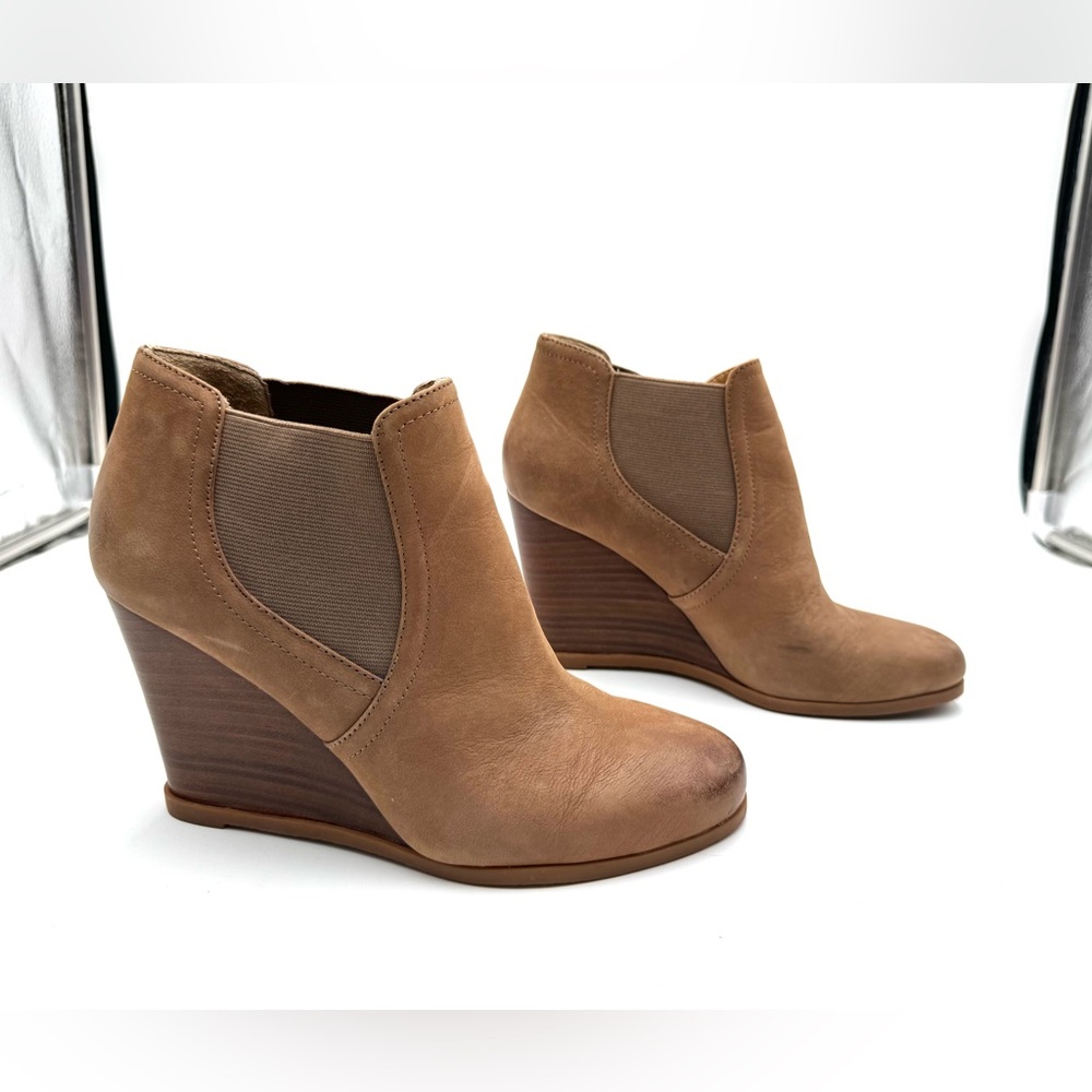 Audrey Brooke Cindy Wedges